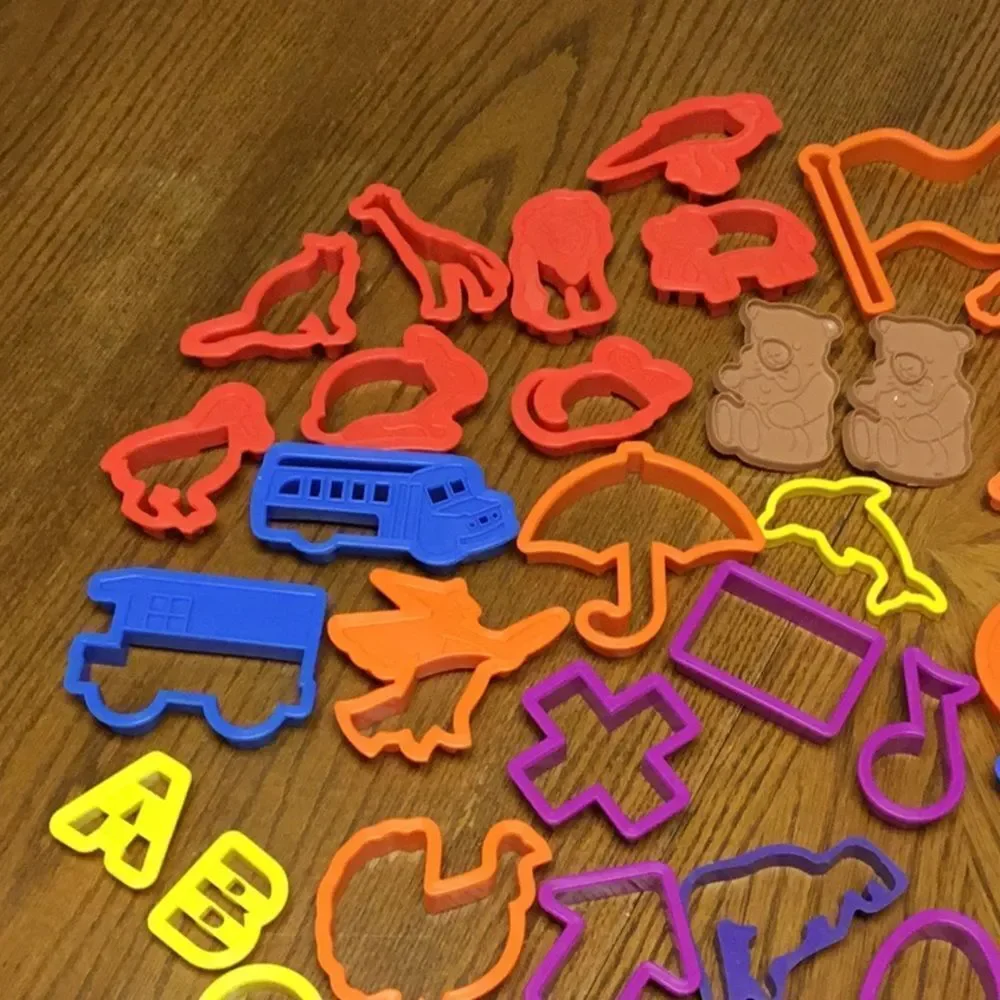 Vintage Farberware 78‎ Cookie Sandwich Cutters Animals Letters Numbers Holiday
